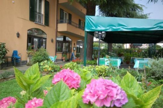 Albergo Ponte Vecchio Cernobbio Zimmer foto