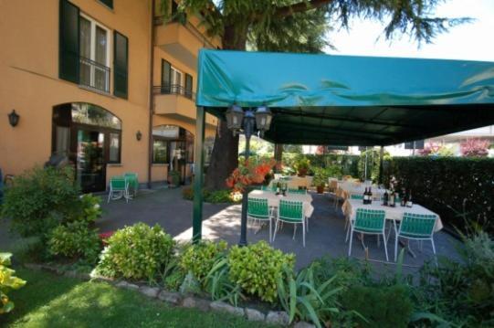Albergo Ponte Vecchio Cernobbio Zimmer foto